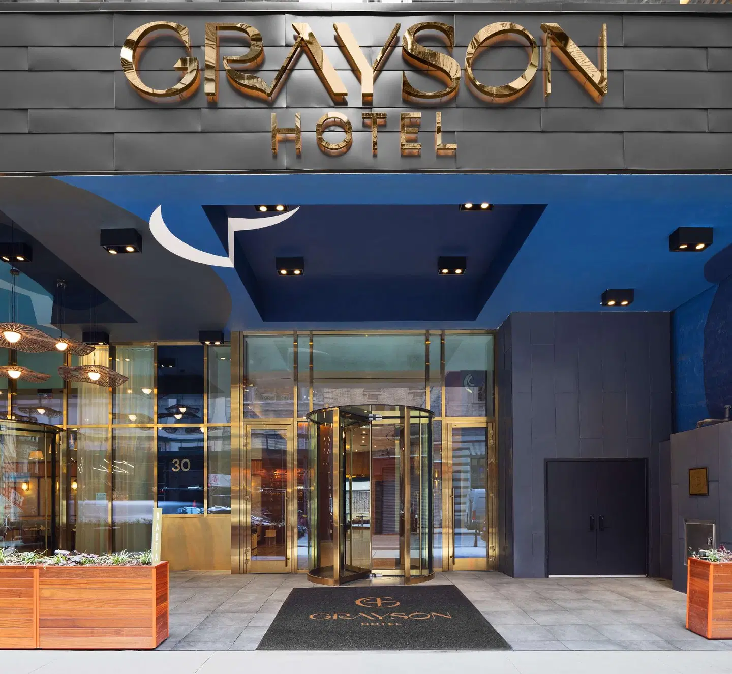 Grayson Hotel EXTERIOR
