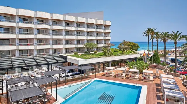 Serrano Palace OUTDOOR_POOL