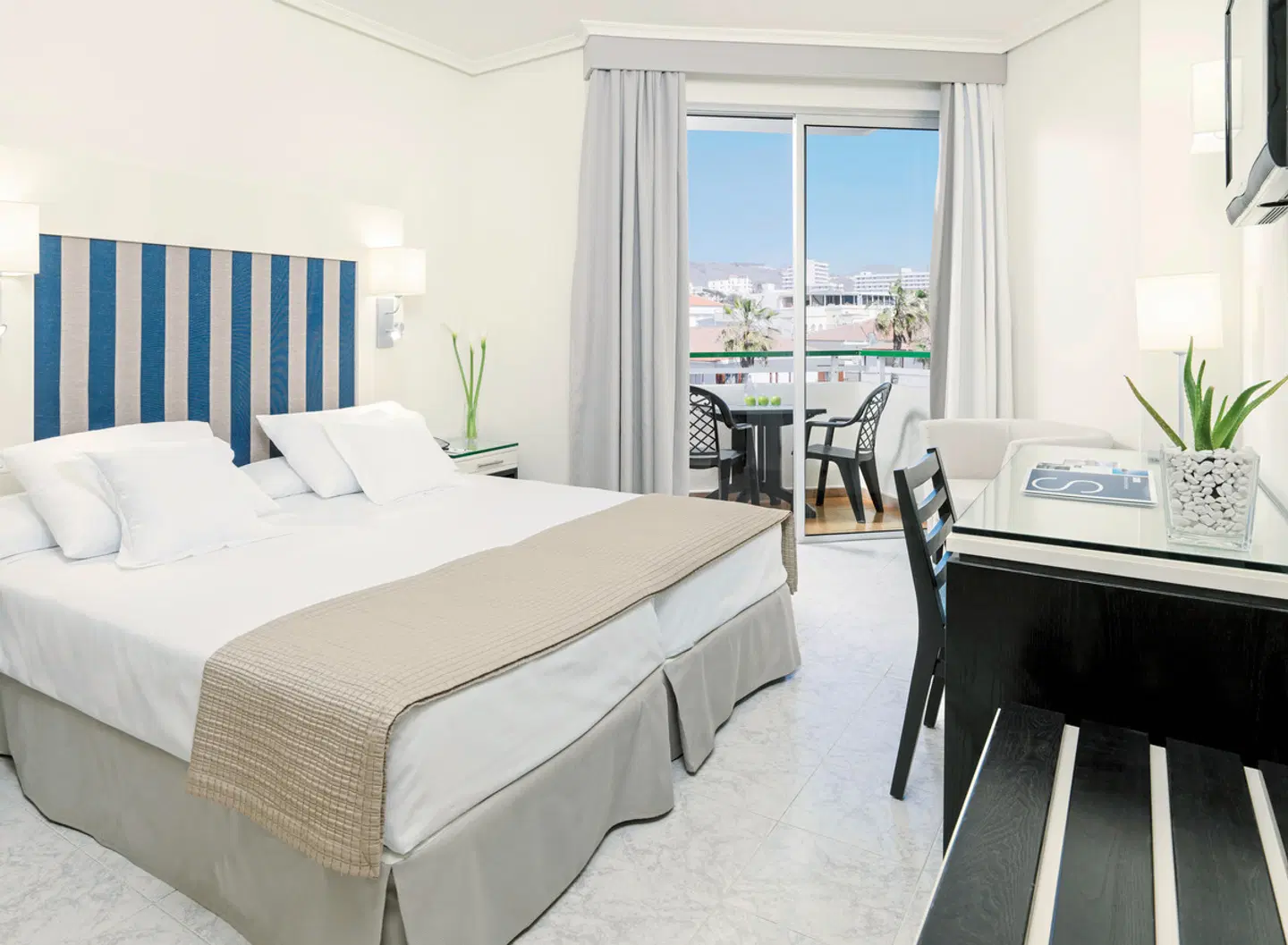 H10 Las Palmeras ROOM_EXAMPLE