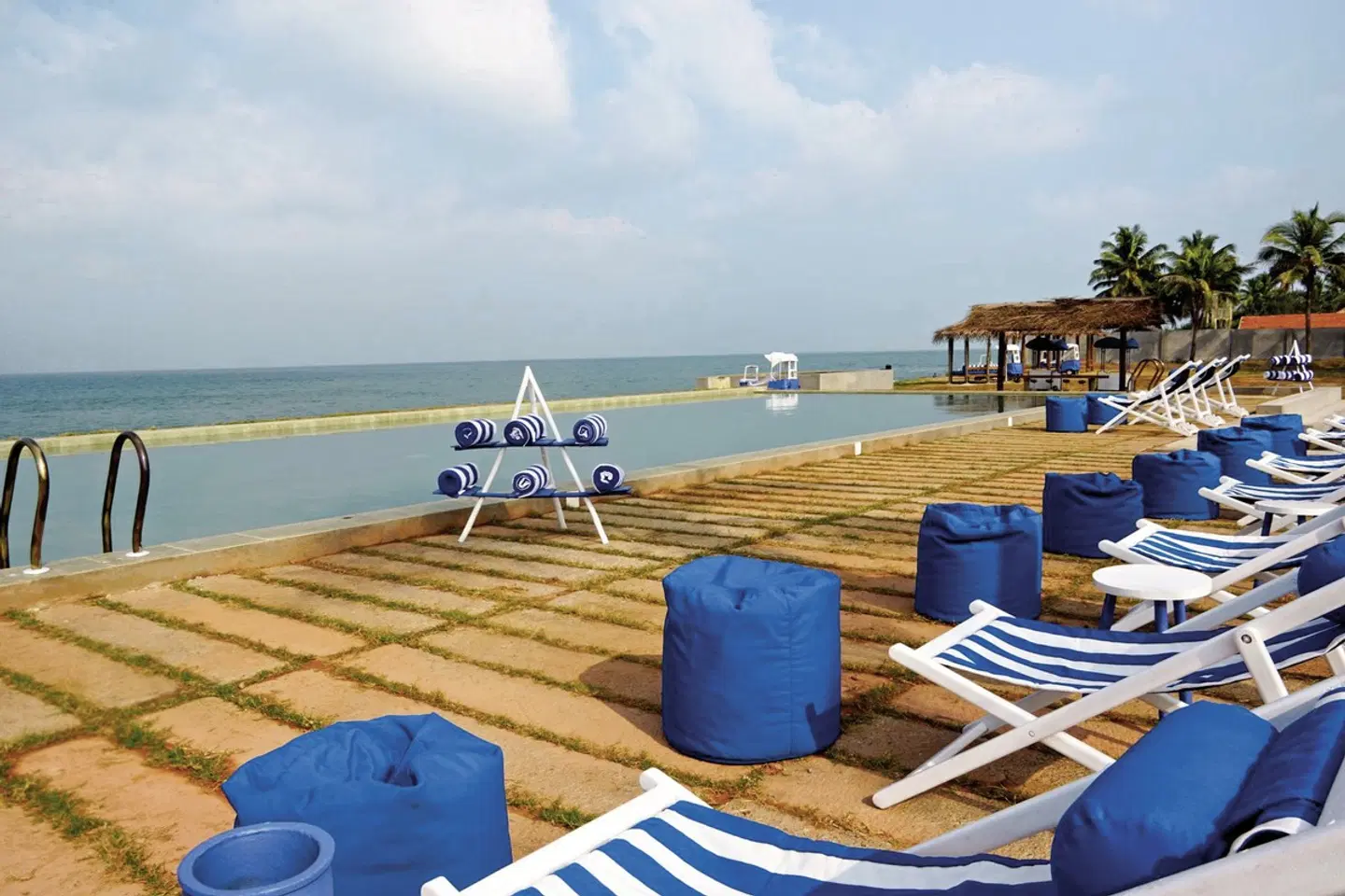 Jetwing Lagoon Strand