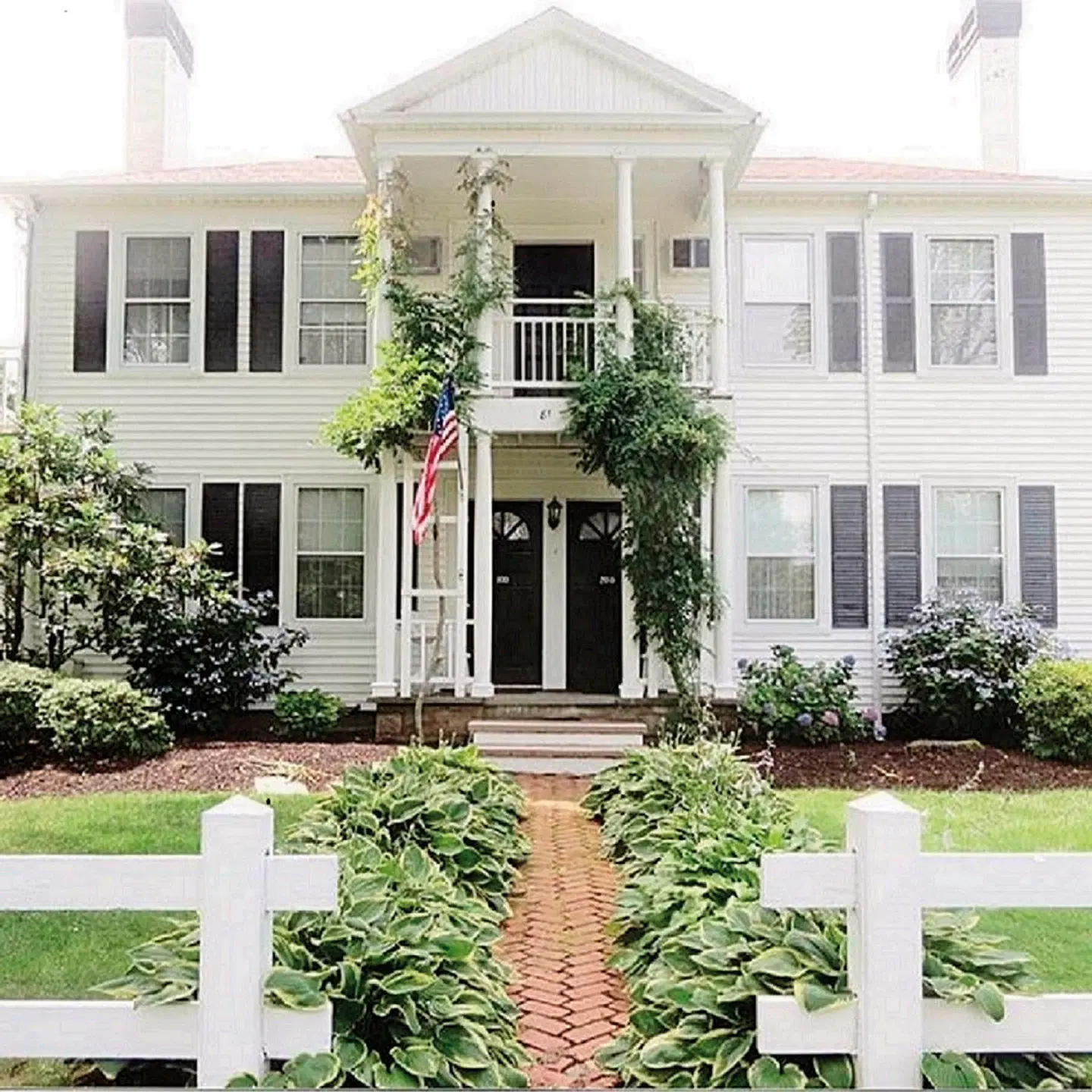 Shoreway Acres Inn EXTERIOR