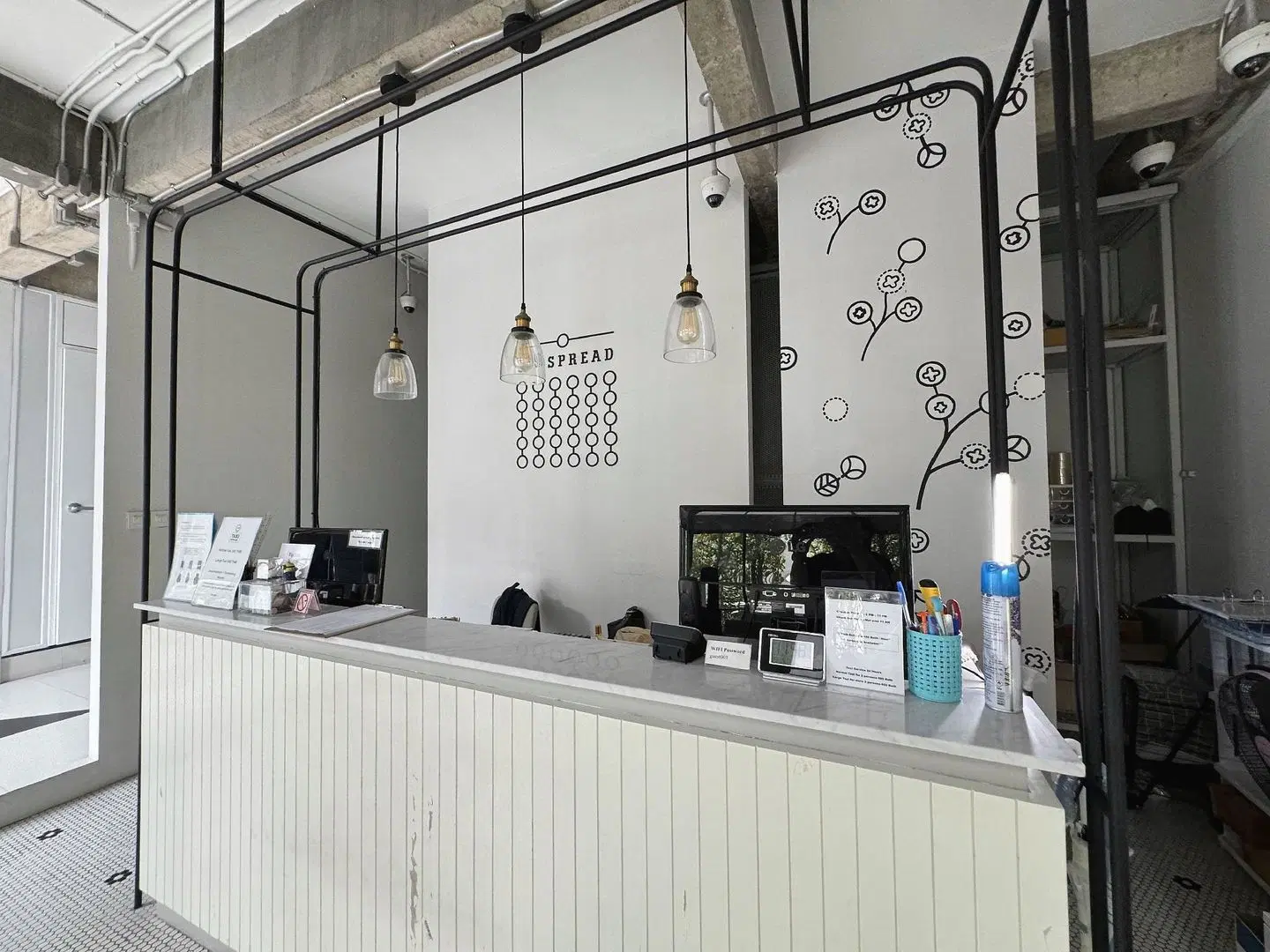 Bedspread Hostel Bar