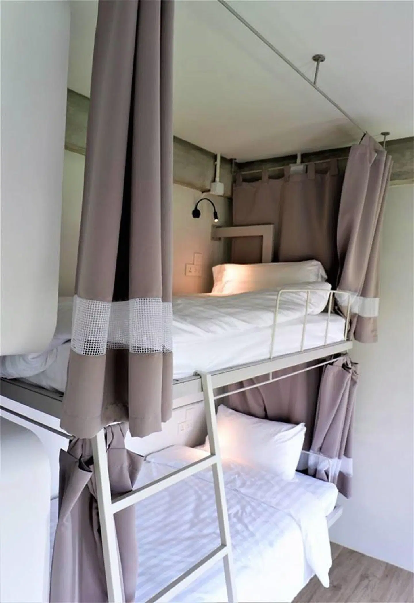 Bedspread Hostel ROOM_EXAMPLE