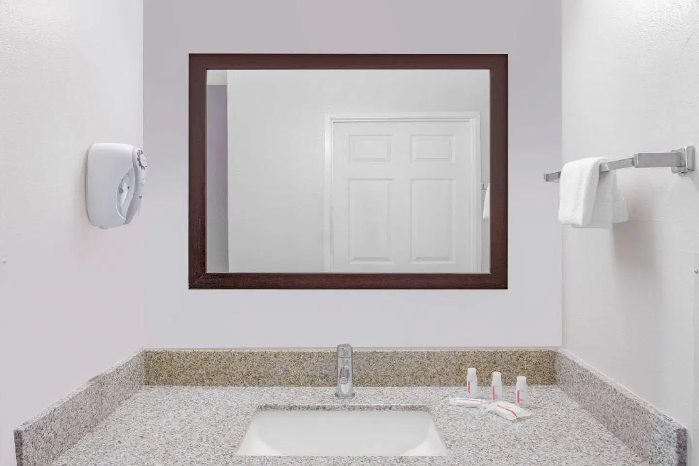 Super 8 by Wyndham Page/Lake Powell MODEL_IMPRESSION