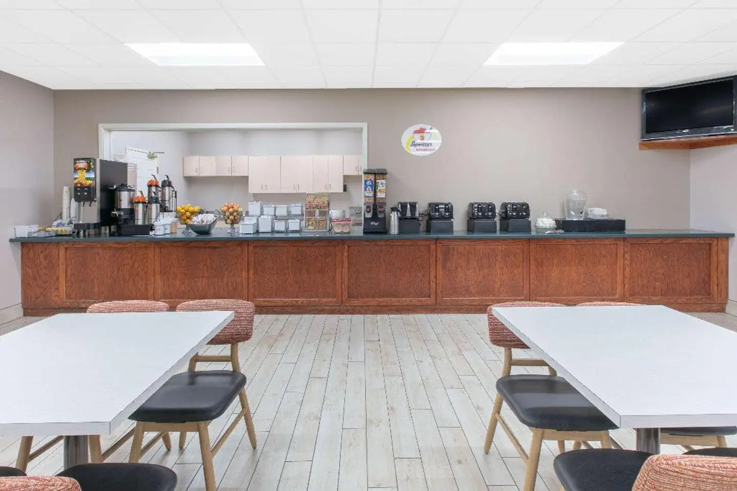 Super 8 by Wyndham Page/Lake Powell Bar