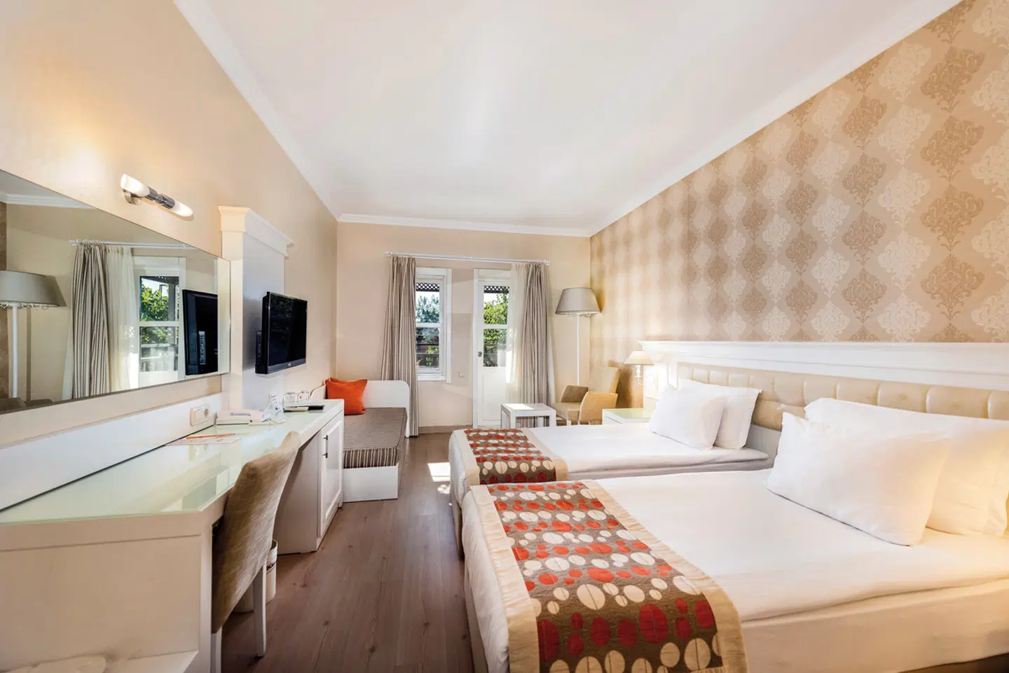 Club Nena ROOM_EXAMPLE