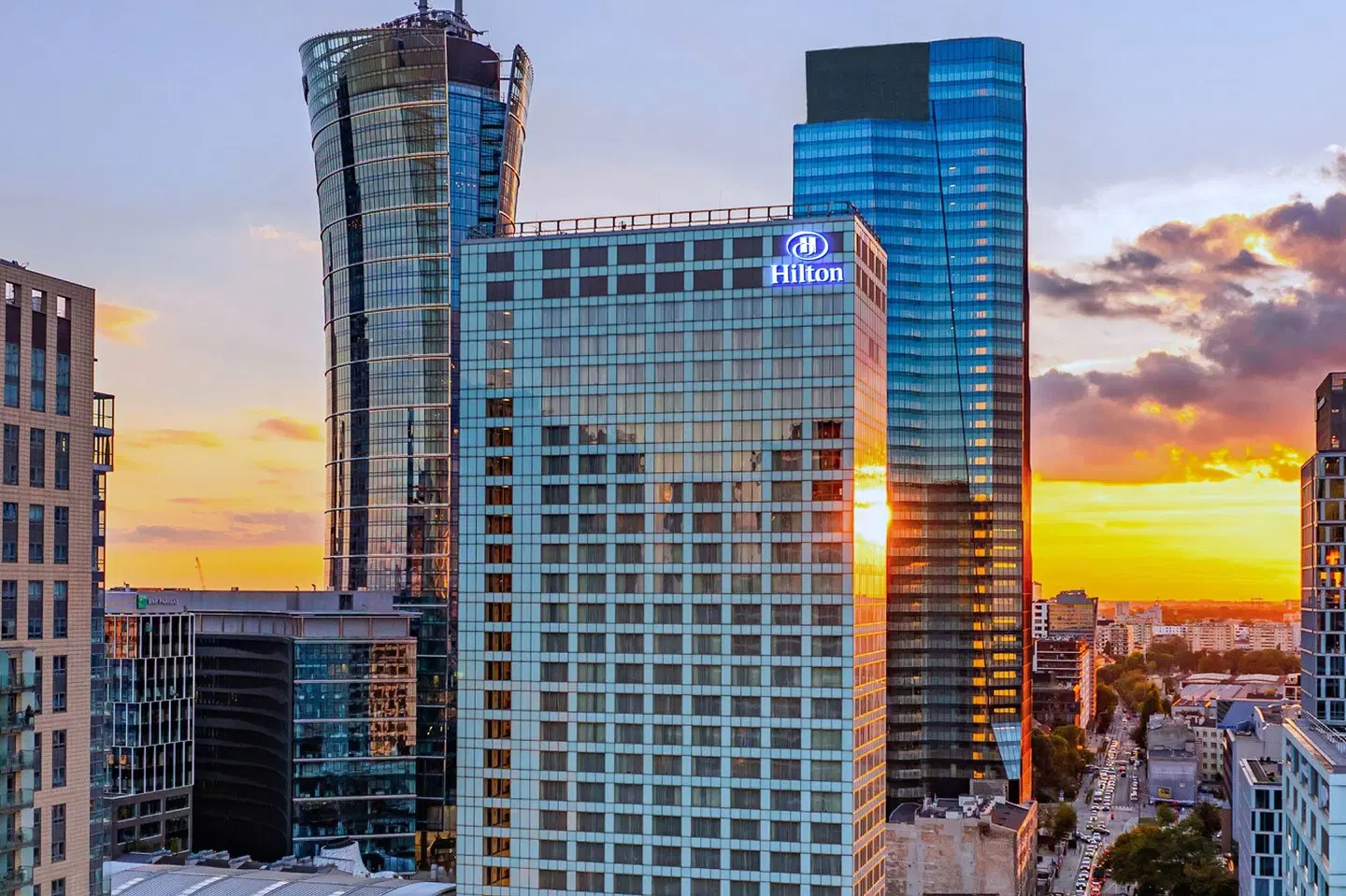 Hilton Warsaw Hotel EXTERIOR