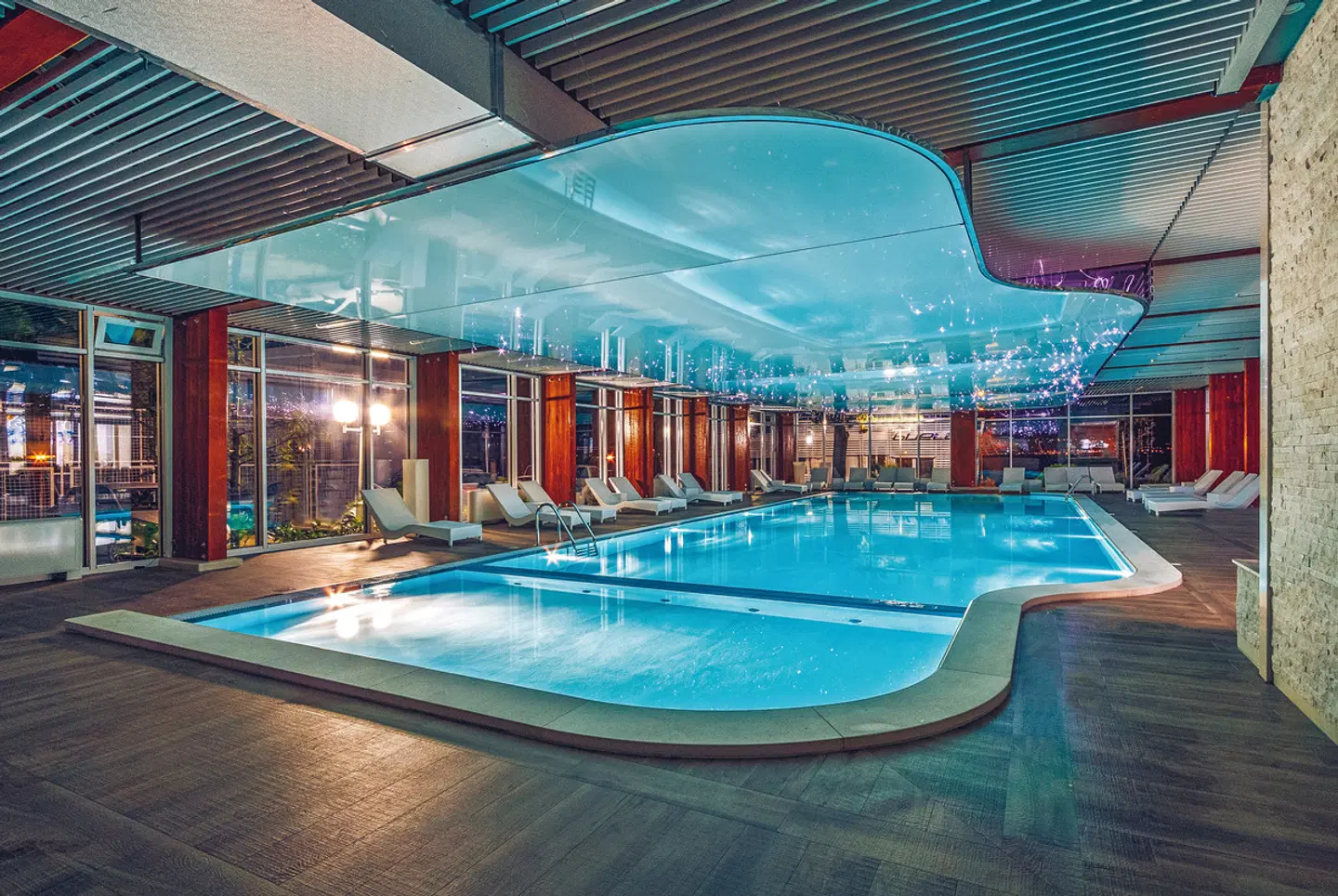 Carine Hotel Delfin Hallenbad