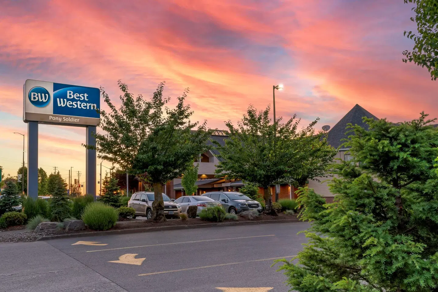 Best Western Pony Soldier Inn - Airport EXTERIOR