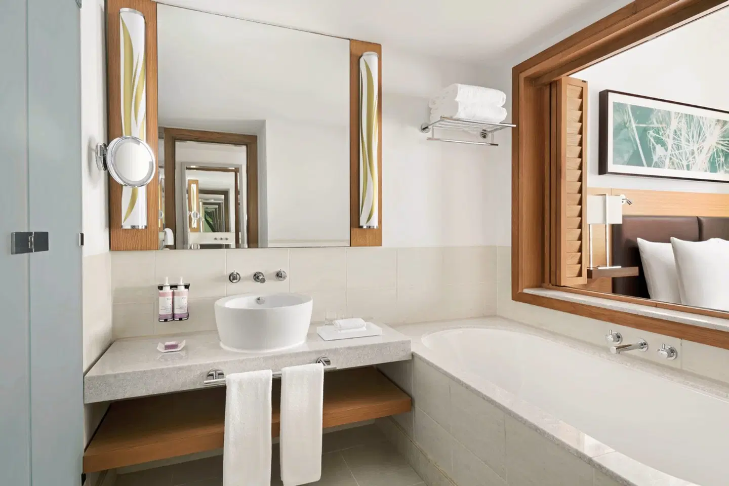 Mövenpick Hotel Jumeirah Beach Badezimmer
