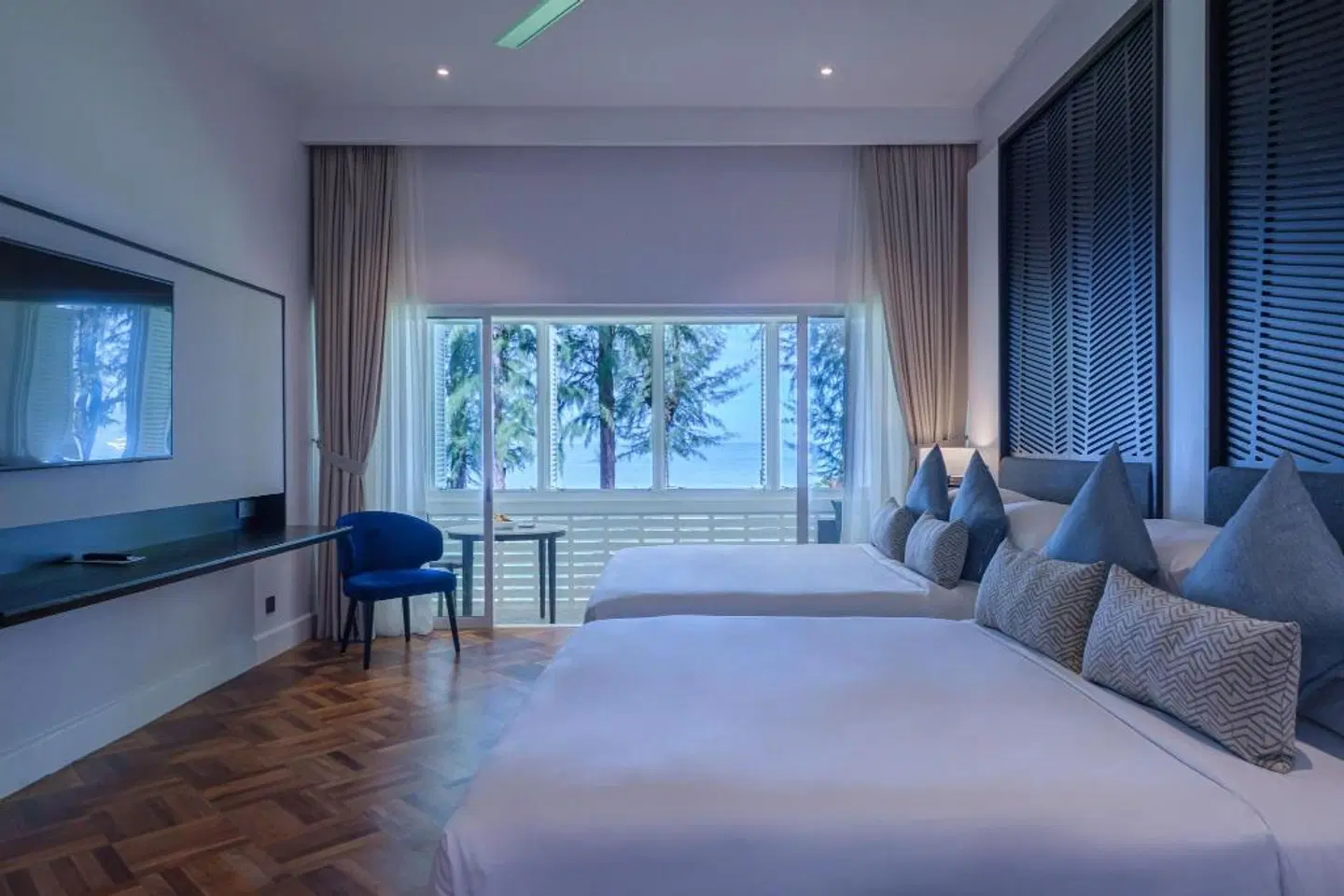 Lone Pine Hotel ROOM_EXAMPLE