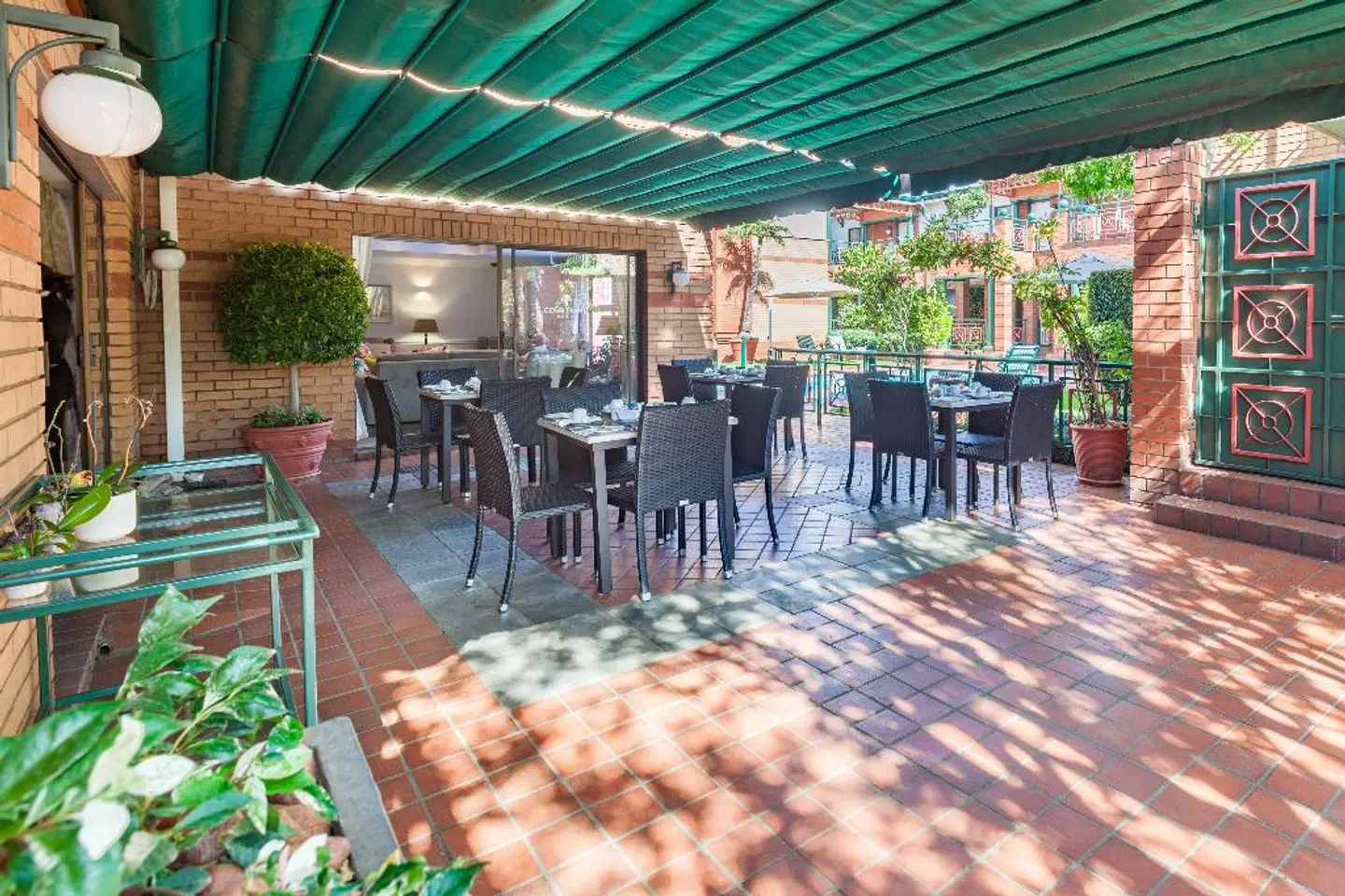 Courtyard Hotel Rosebank Restaurant