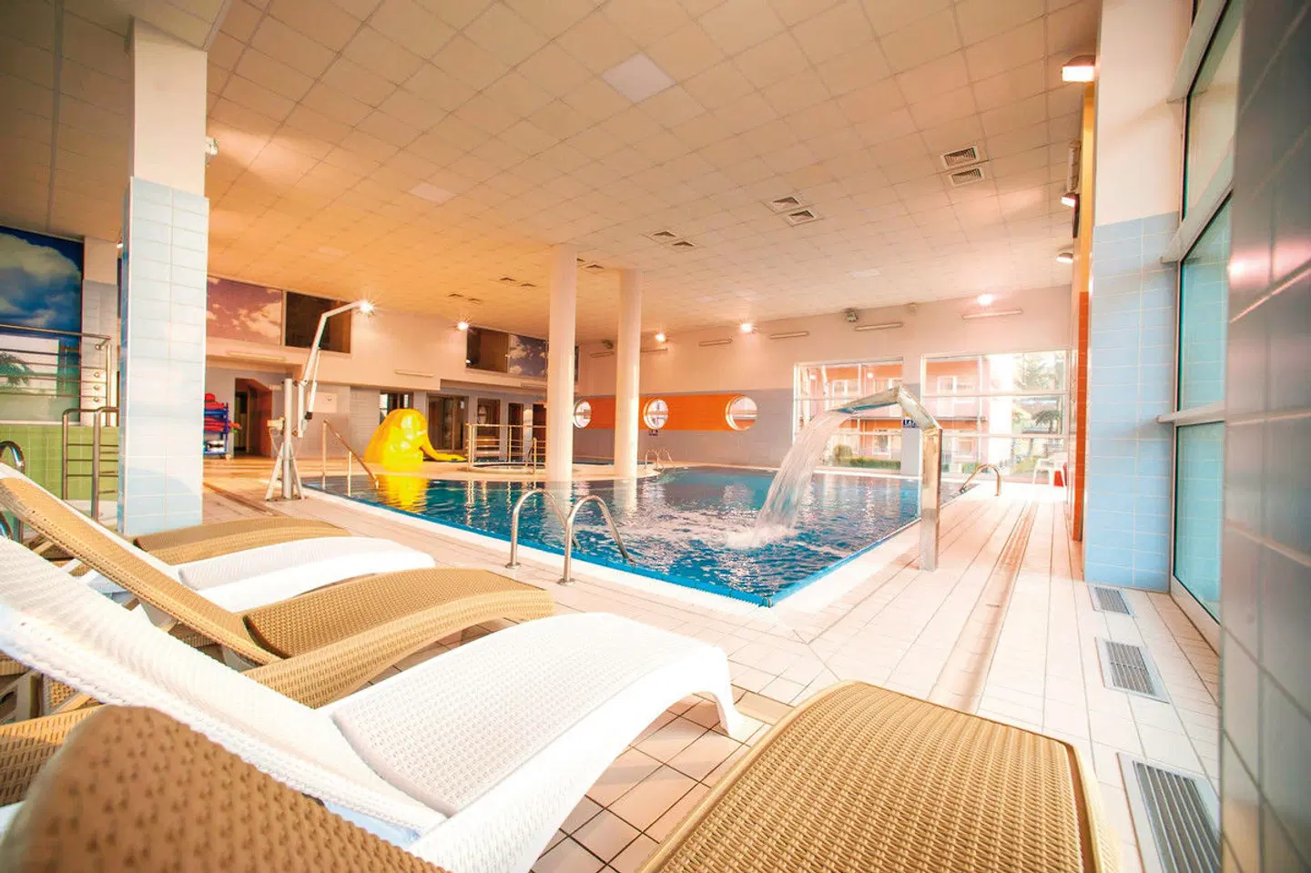 Akces Medical Spa Hallenbad