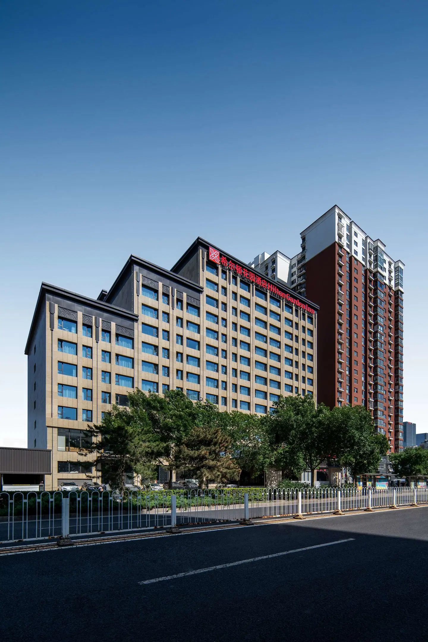 Hilton Garden Inn Beijing West Railway Station EXTERIOR