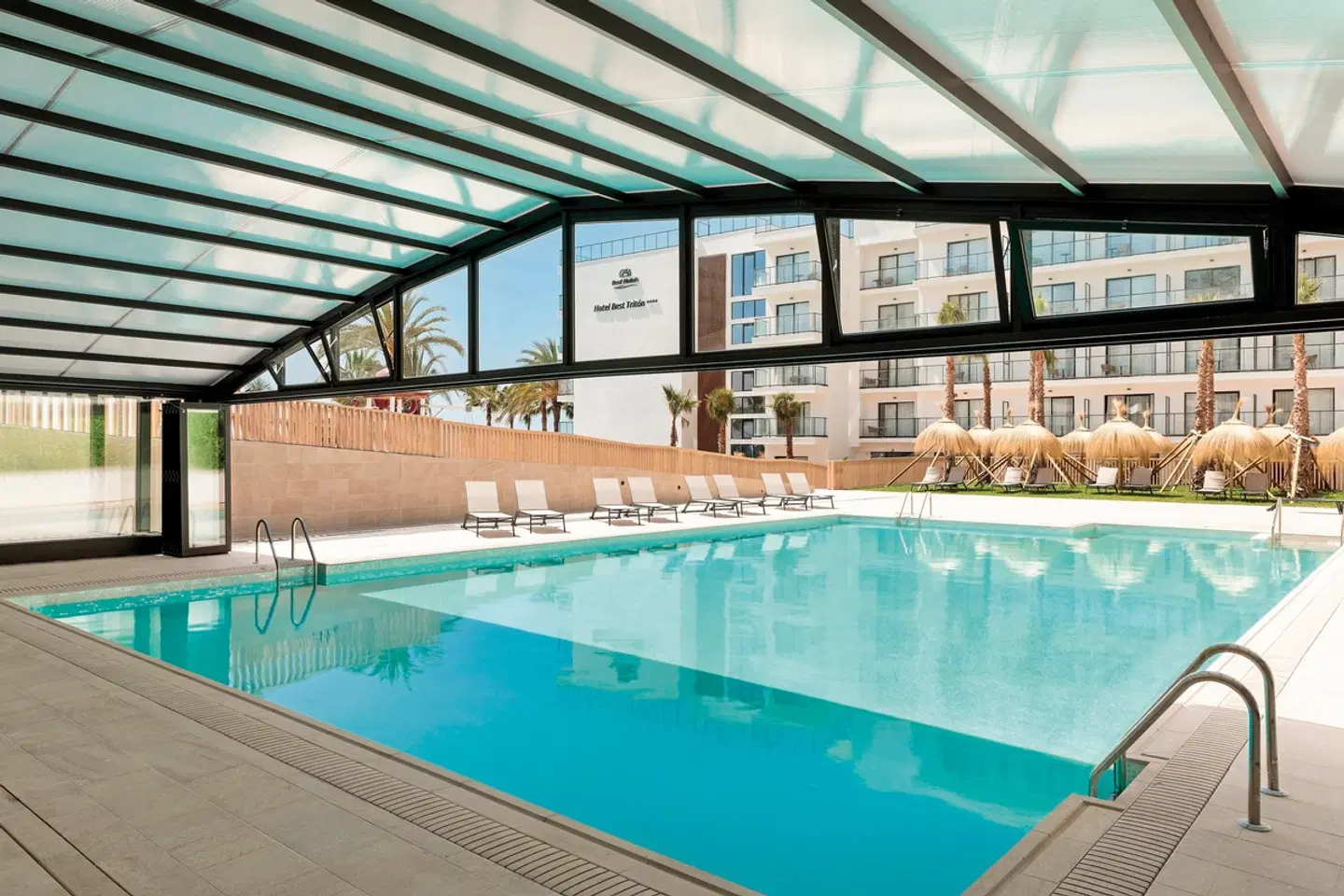 Best Tritón Hallenbad