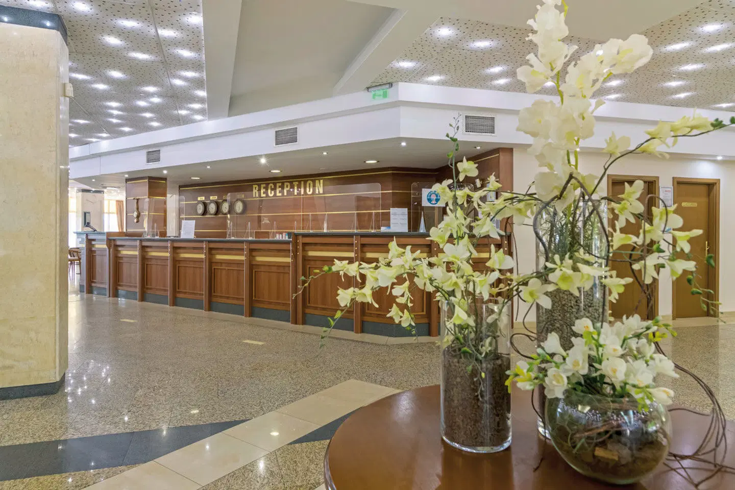 HVD Riviera Beach Hotel LOUNGE_LOBBY