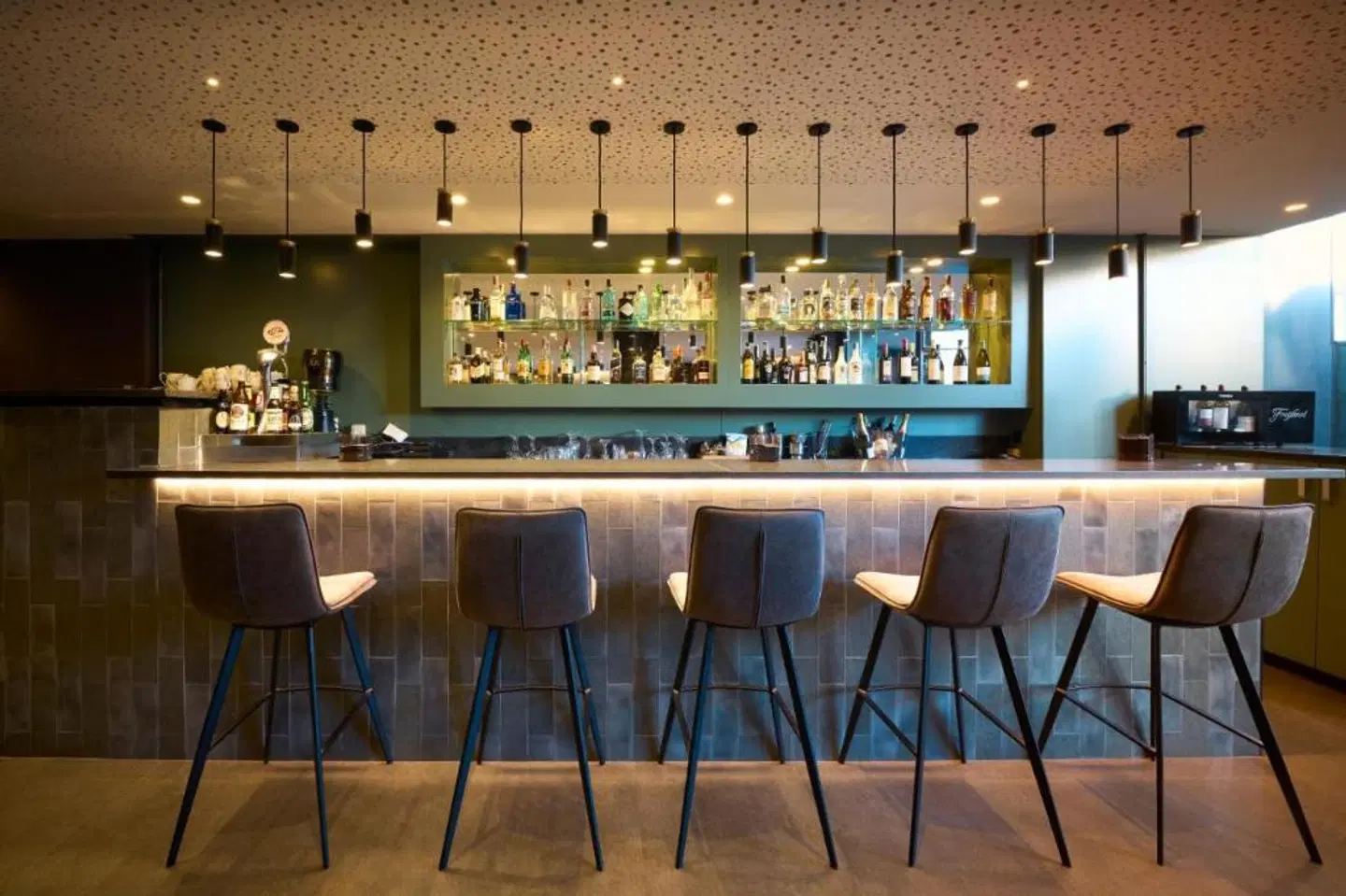 Catalonia Park Güell Bar