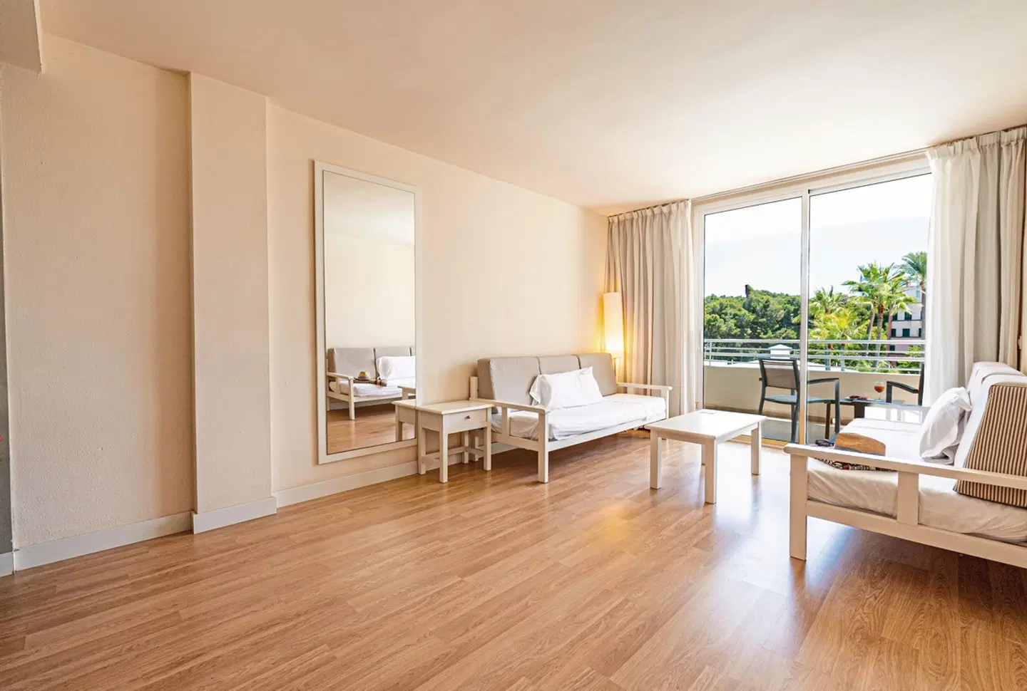 Intelier Rosella ROOM_EXAMPLE