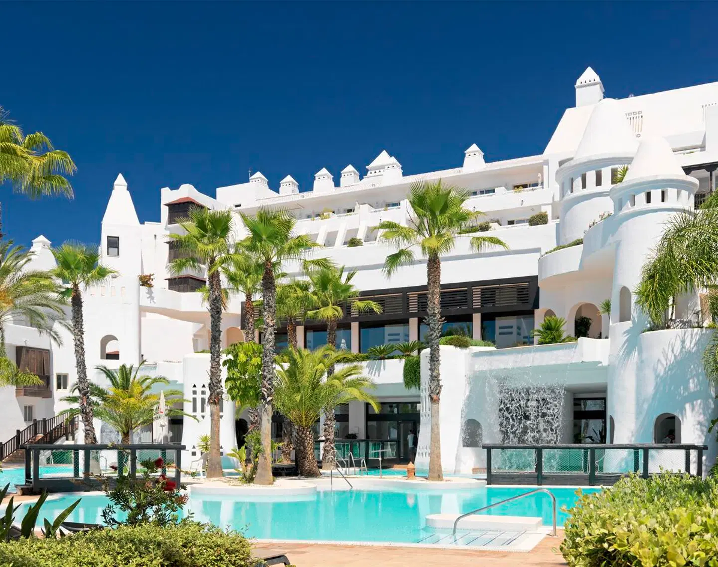 H10 Estepona Palace OUTDOOR_POOL