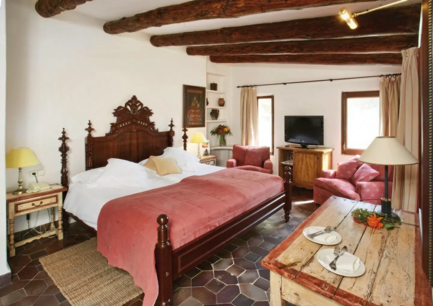 La Reserva Rotana ROOM_EXAMPLE