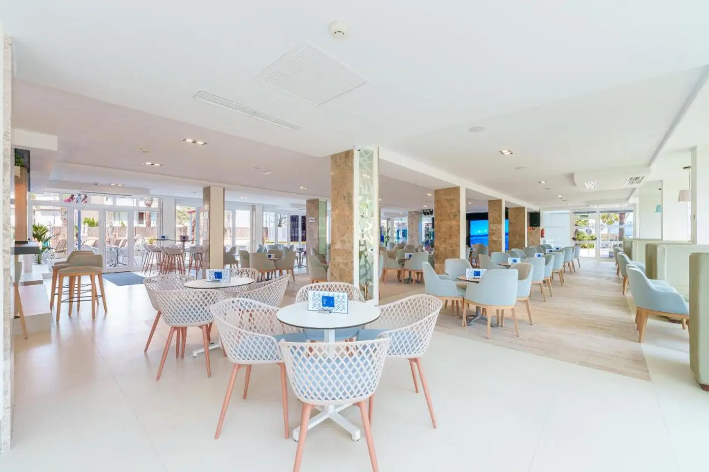 Globales Janeiro LOUNGE_LOBBY