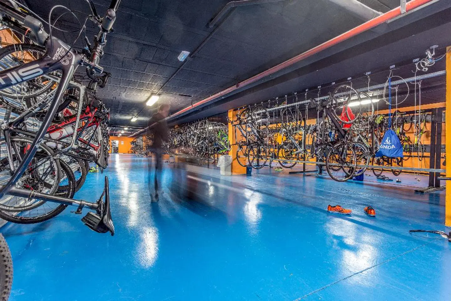 Globales Janeiro INDOOR_POOL