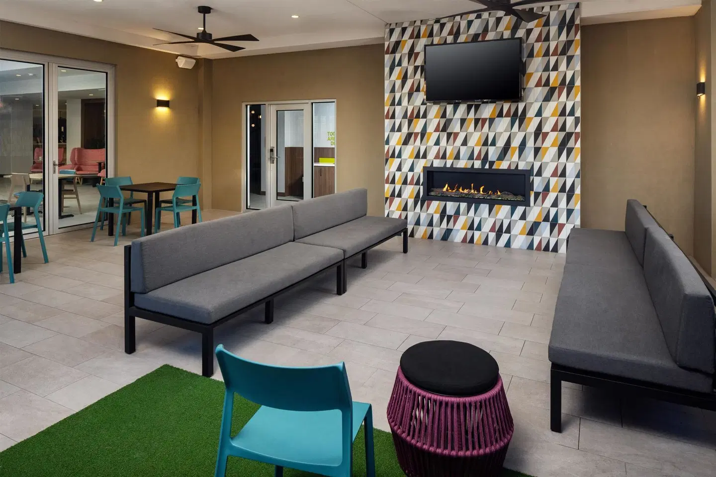 Home2 Suites By Hilton Memphis Downtown LOUNGE_LOBBY