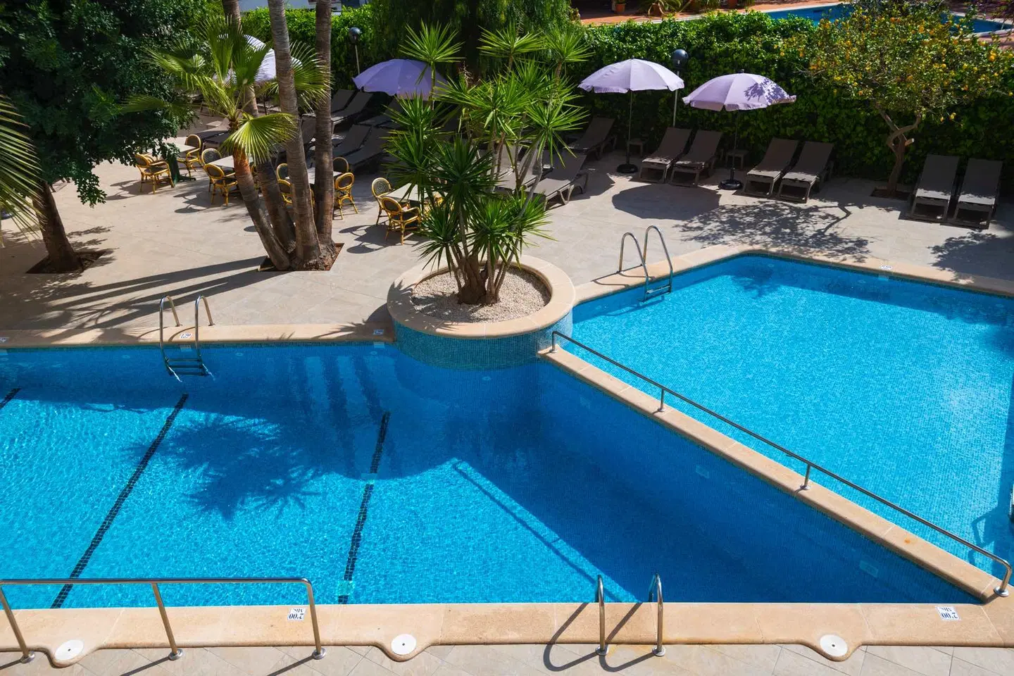 Hotel Flor Los Almendros OUTDOOR_POOL