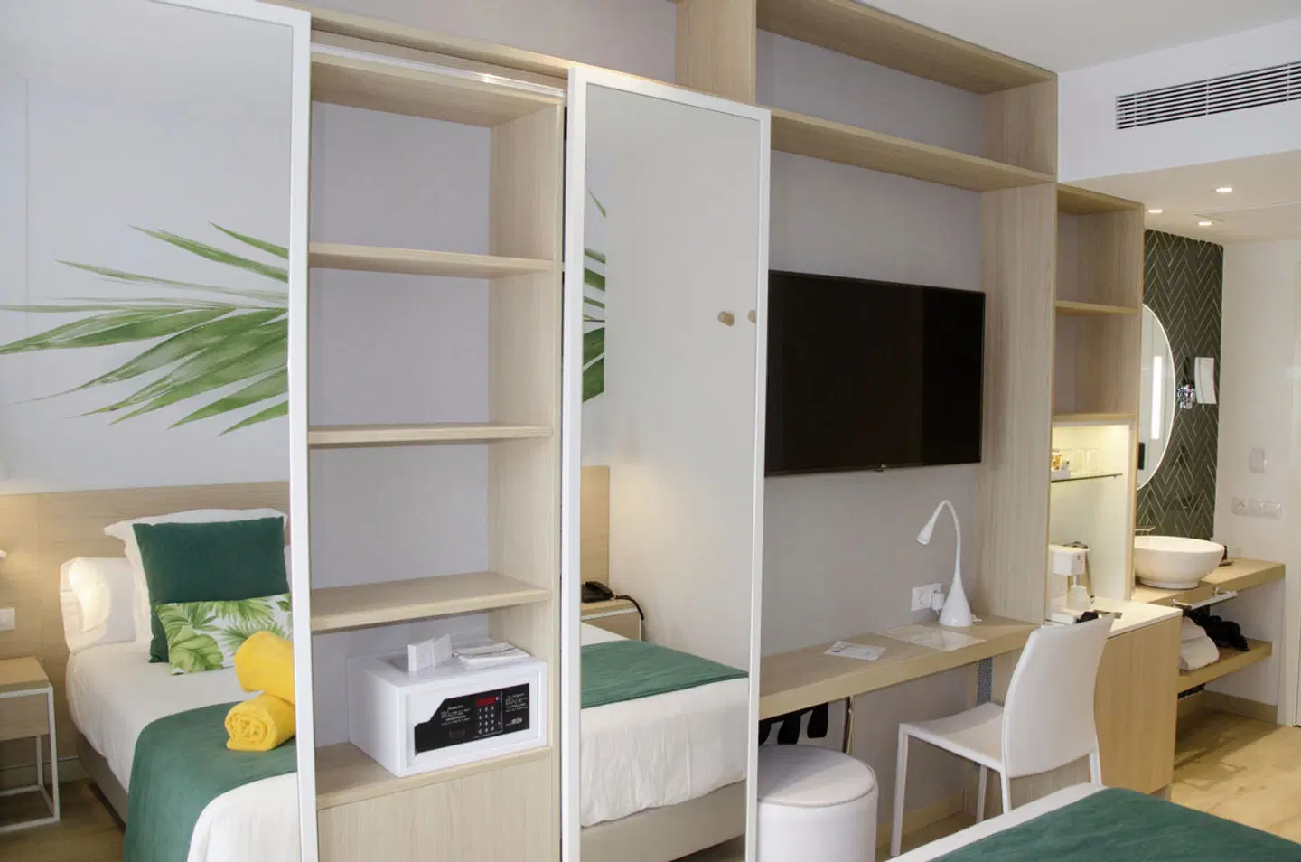 BQ Paguera Boutique BATHROOM