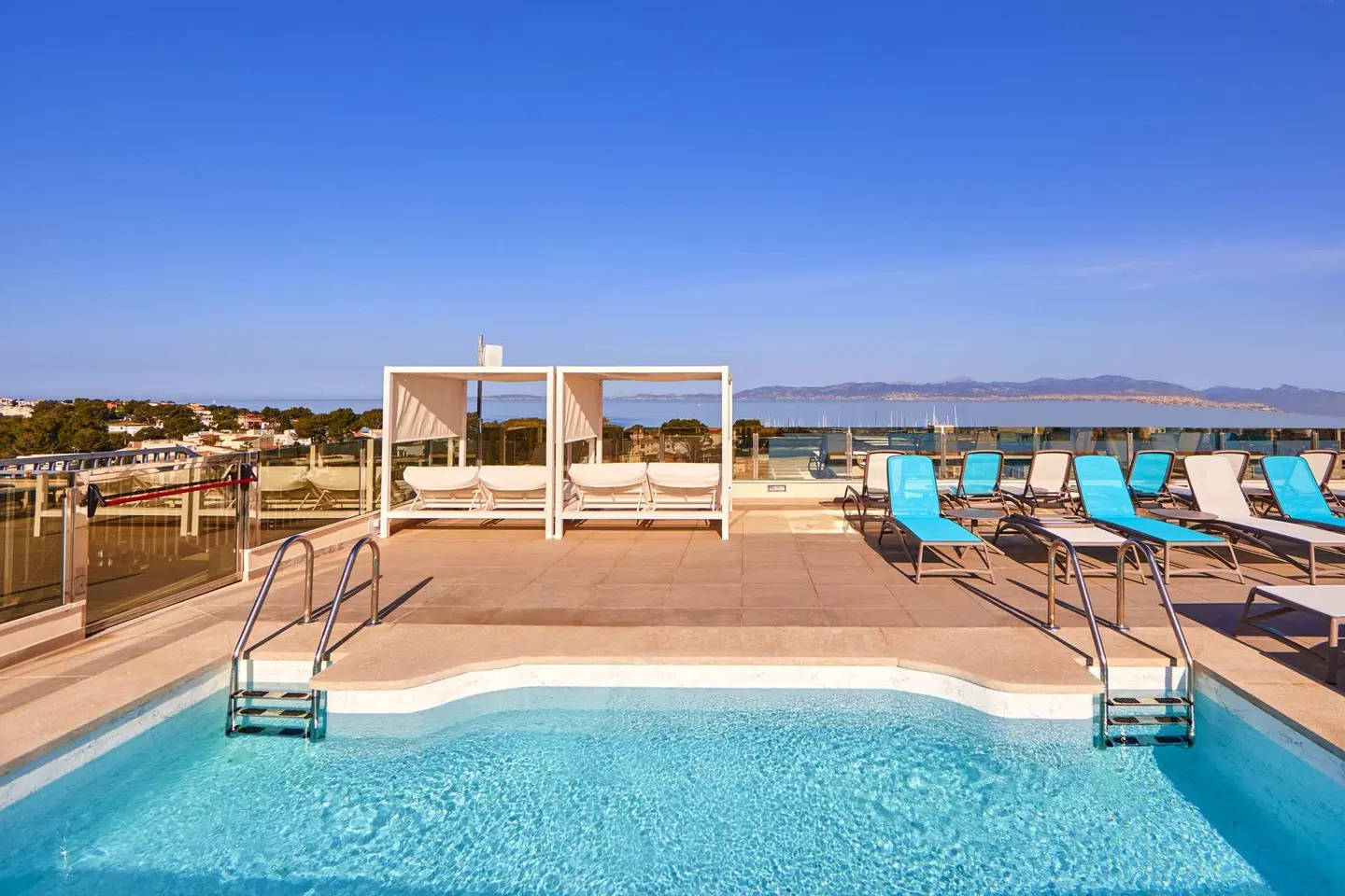 MLL Mediterranean Bay OUTDOOR_POOL