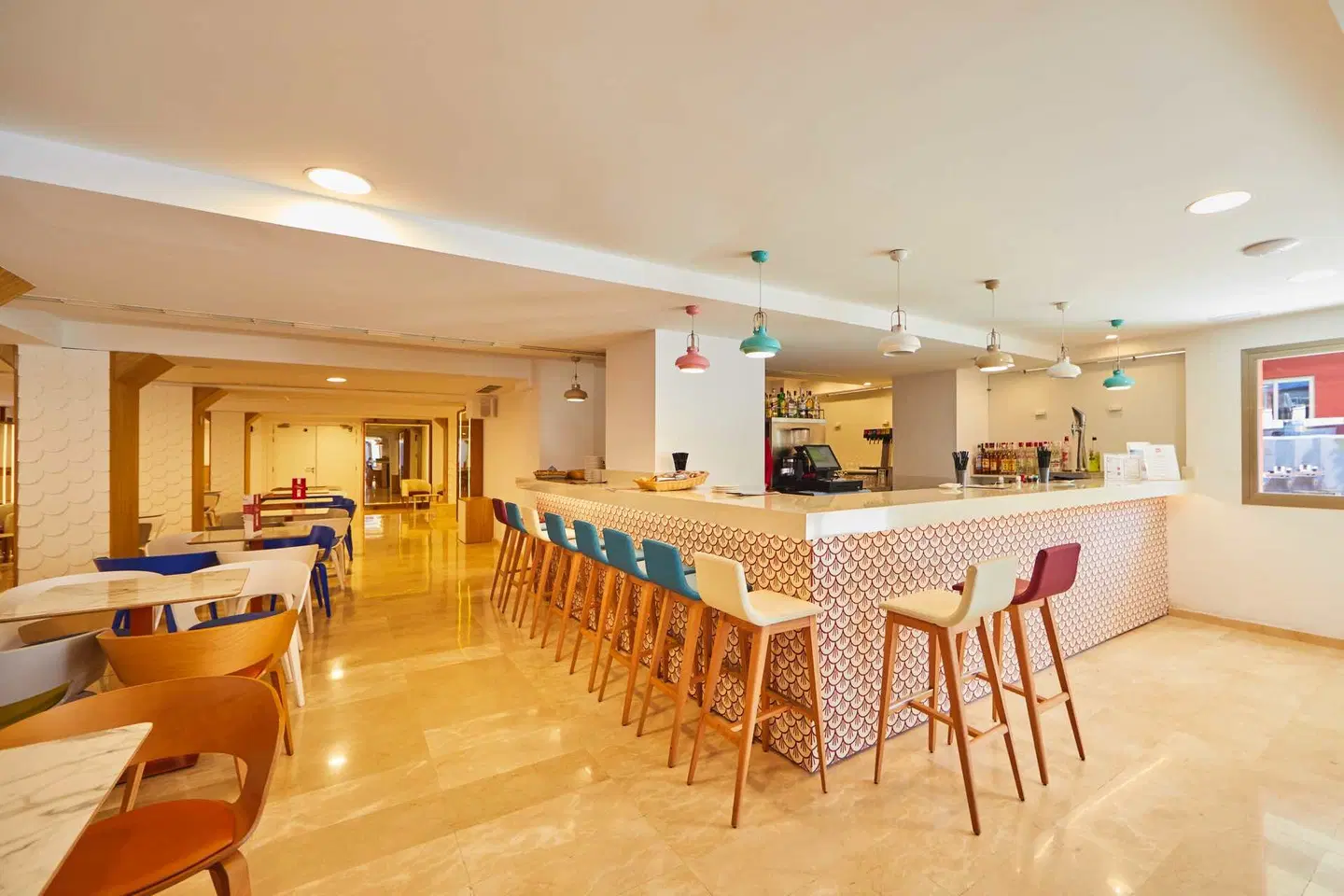 MLL Mediterranean Bay Bar