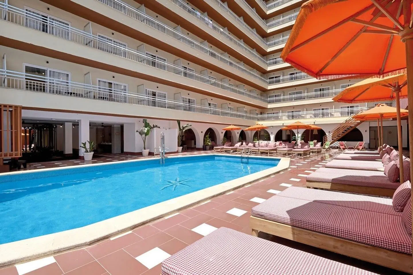 tent Bahia de Palma INDOOR_POOL