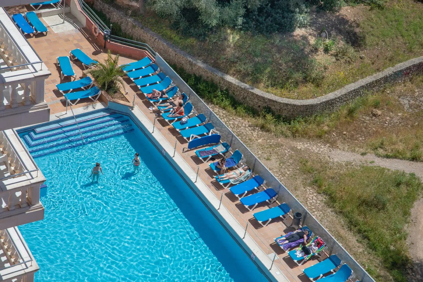 Ona Luna Park OUTDOOR_POOL