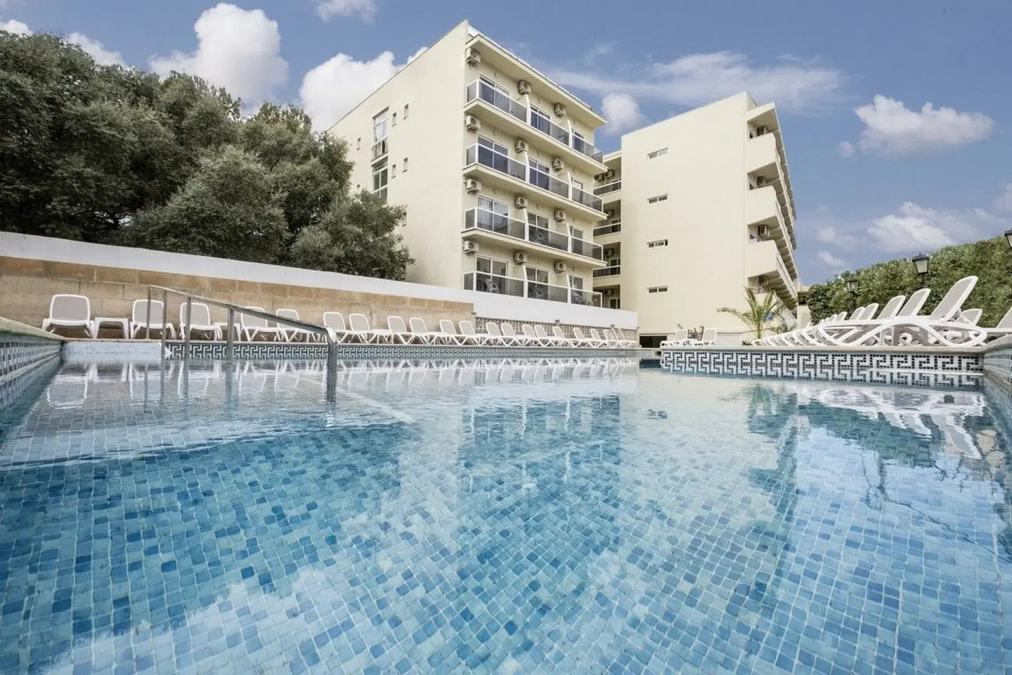 azuLine Bahamas OUTDOOR_POOL