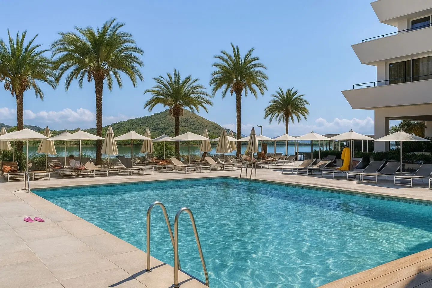VIVA Eden Lago OUTDOOR_POOL