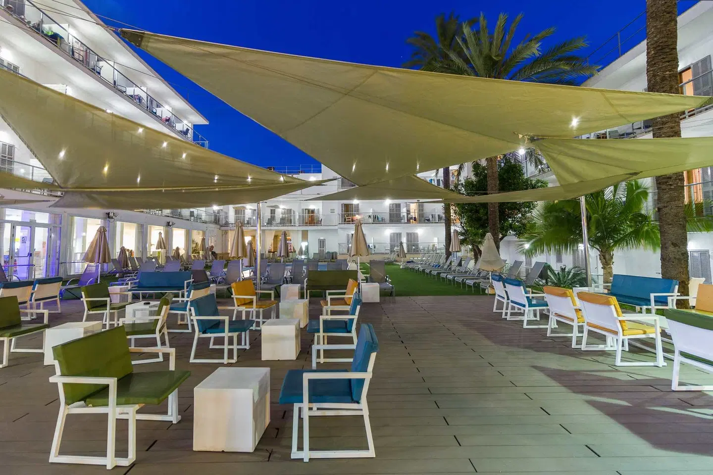 Eix Alcudia Adults Only Terrasse