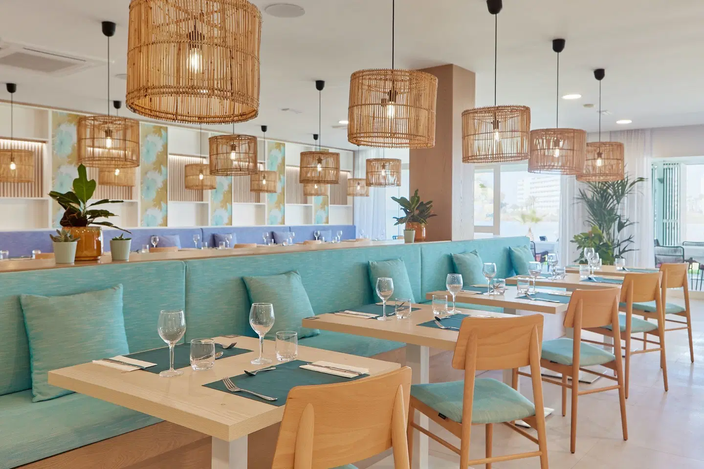 Universal Elisa Restaurant