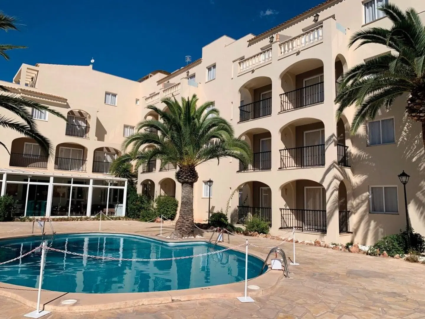 Club Simó Affiliated by Senator OUTDOOR_POOL