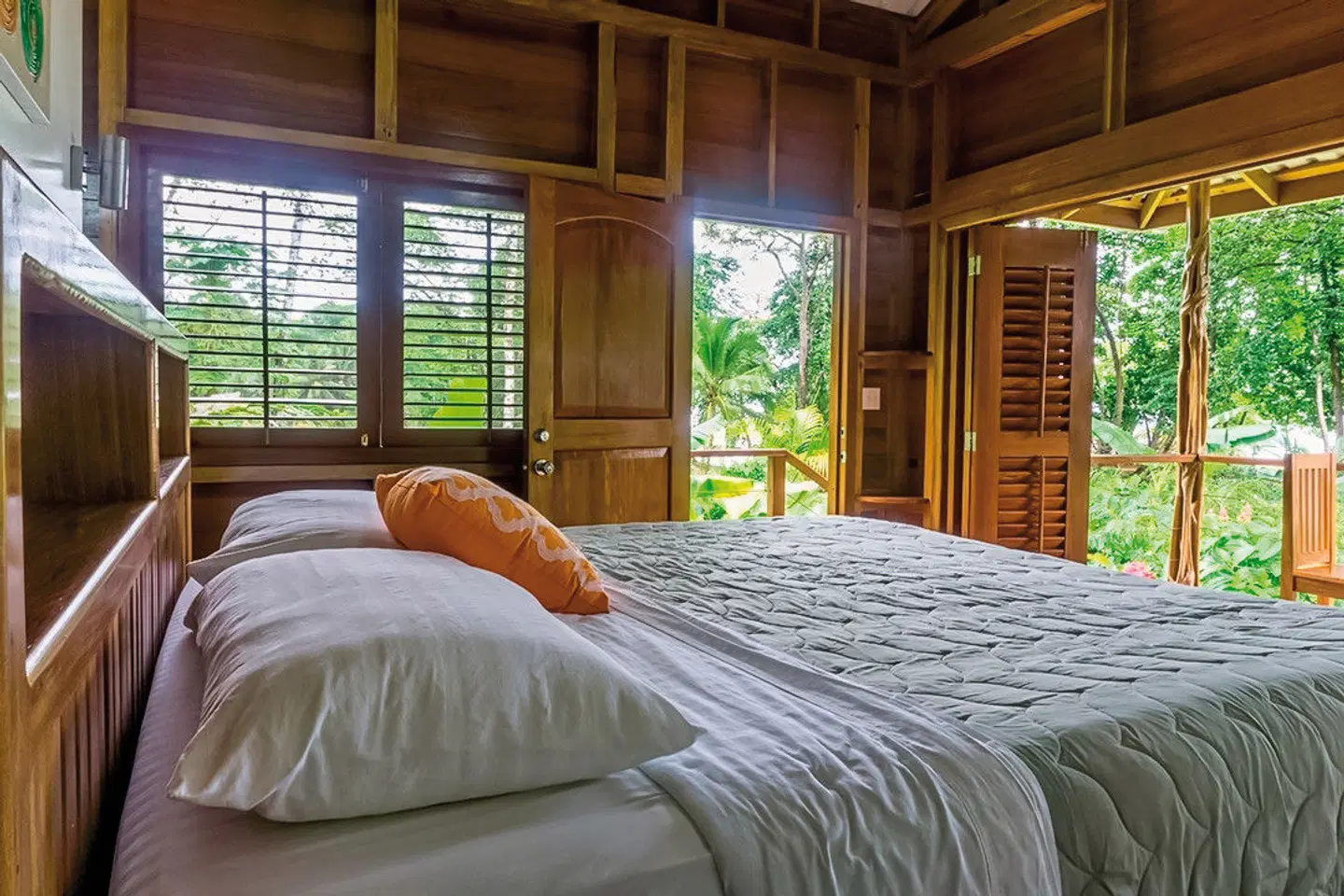 The Hummingbird ROOM_EXAMPLE