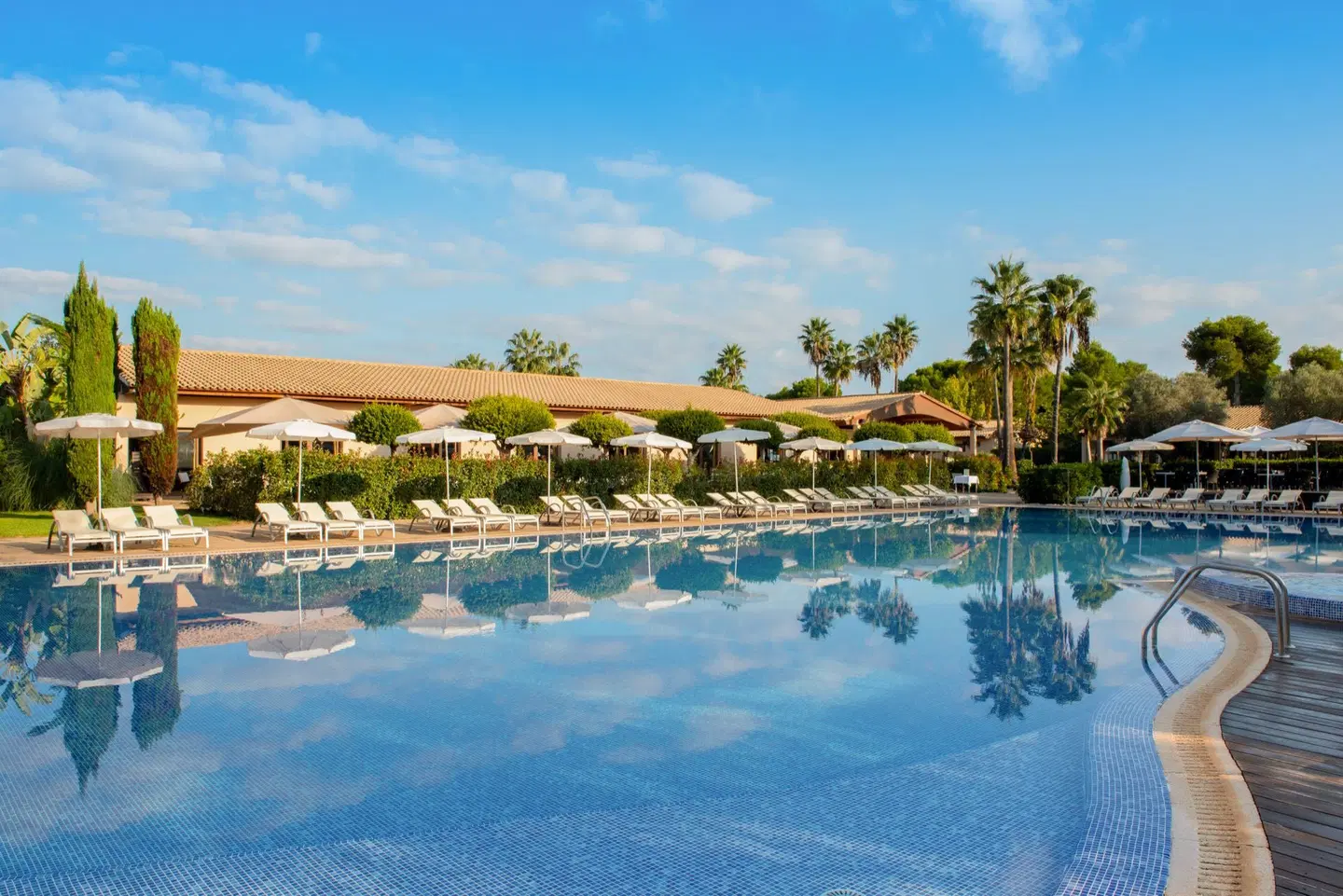 Valentin Playa de Muro OUTDOOR_POOL