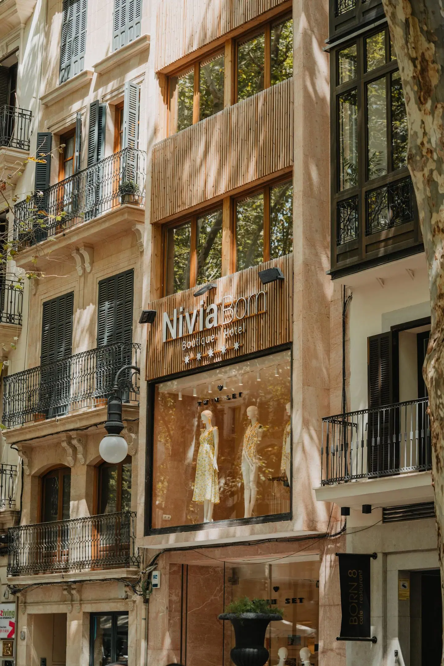 Nivia Born Boutique EXTERIOR