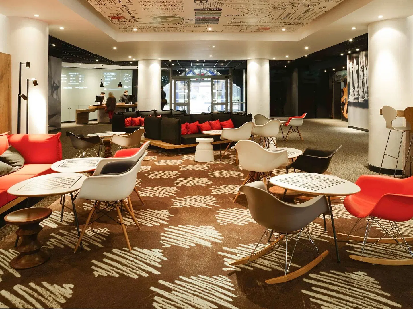 ibis Portsmouth Centre LOUNGE_LOBBY