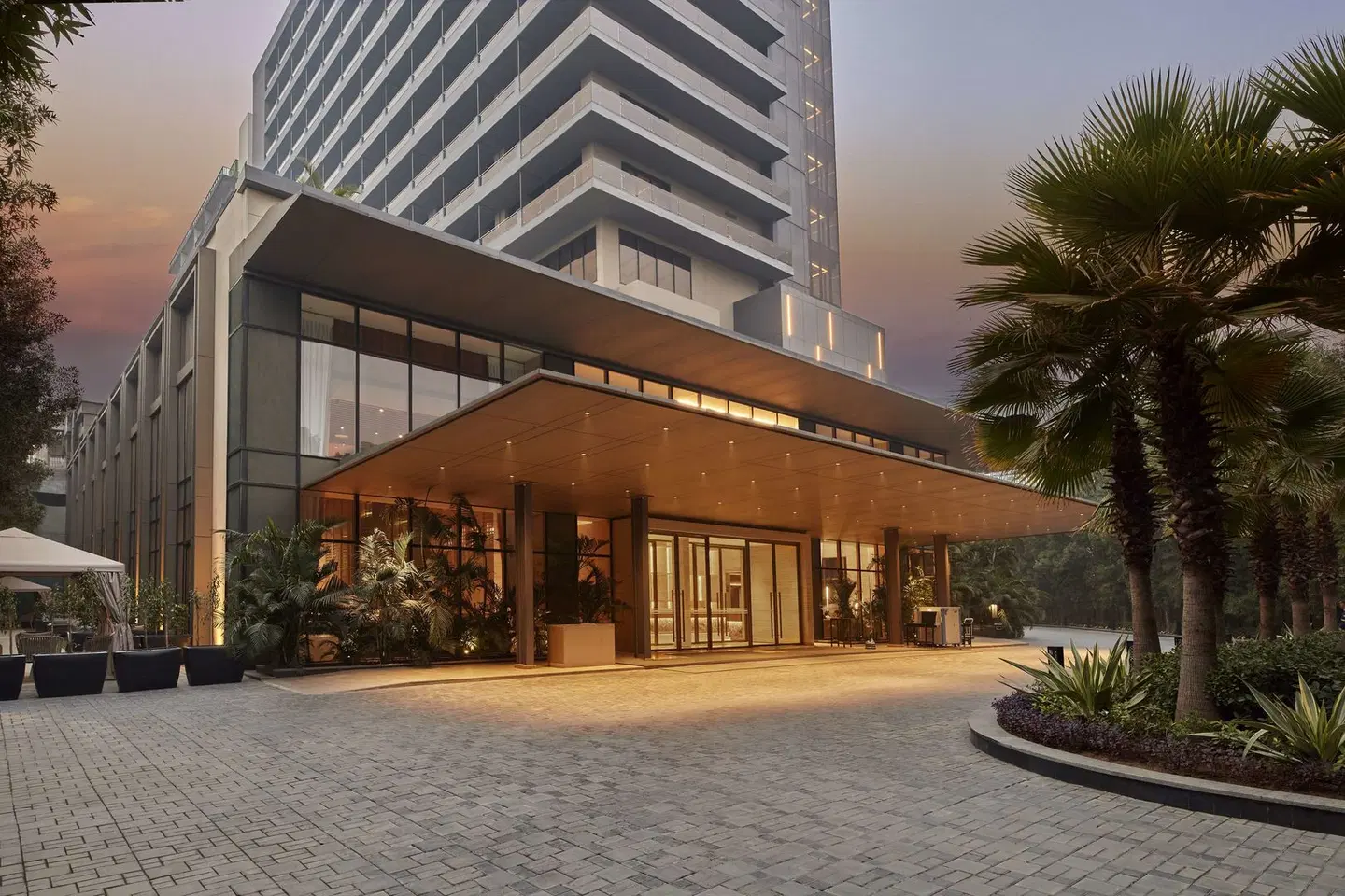 Hilton Gurugram Baani City Centre EXTERIOR