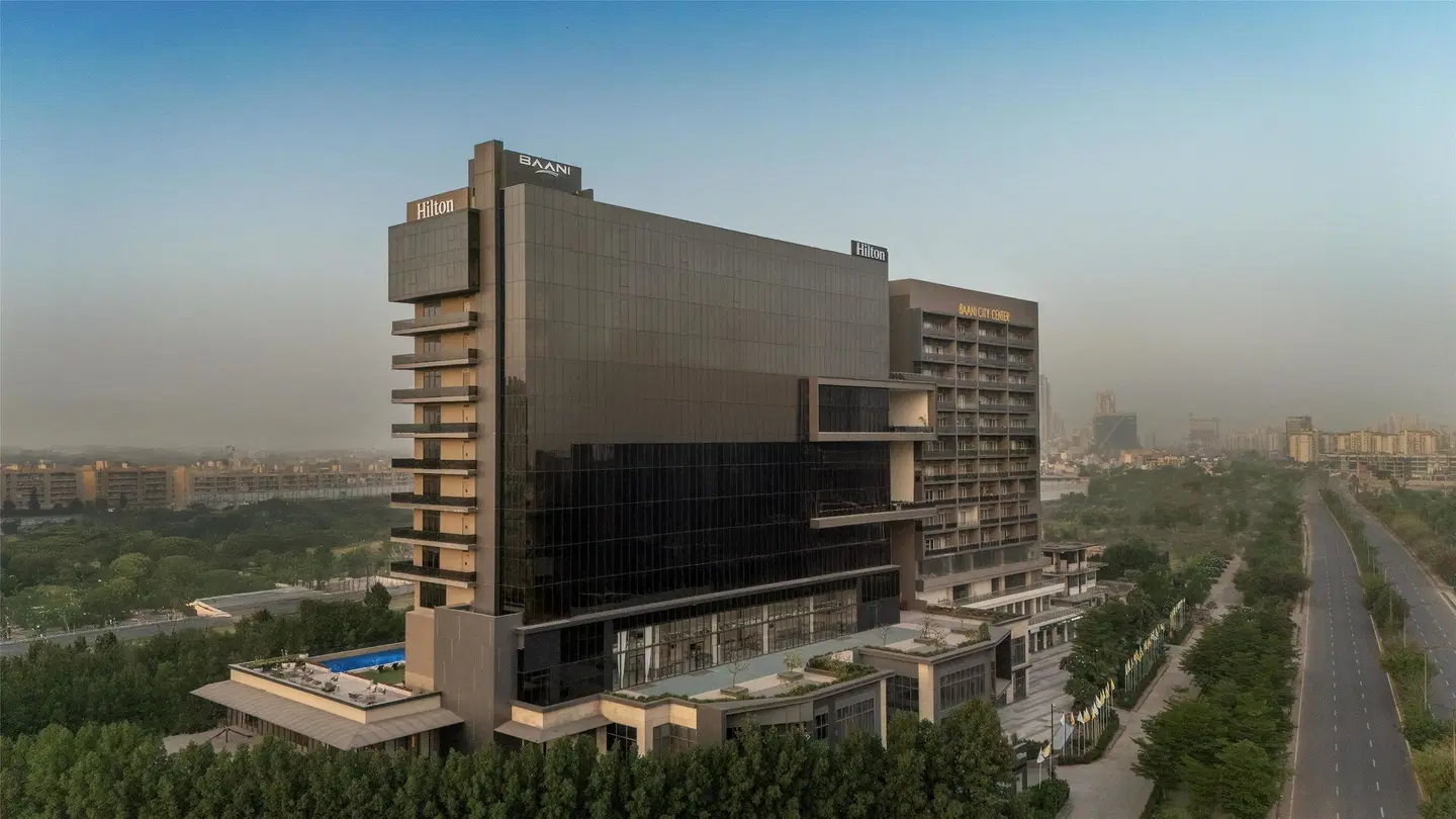 Hilton Gurugram Baani City Centre EXTERIOR