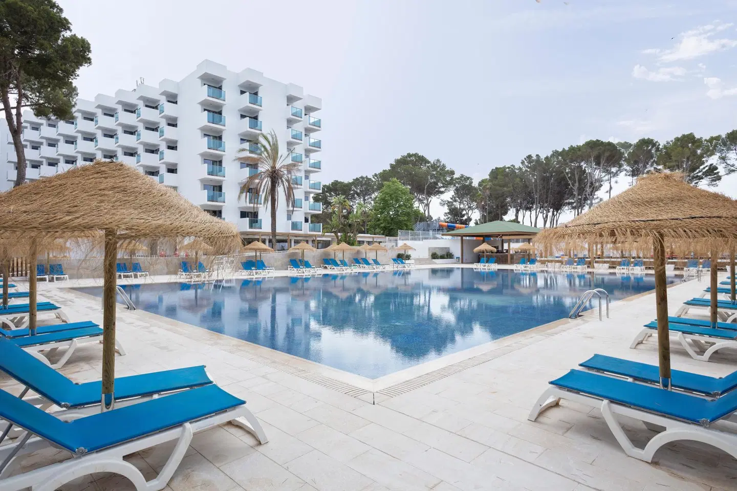 Best Delta OUTDOOR_POOL