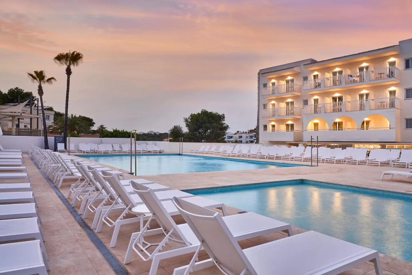 Barceló Ponent Beach OUTDOOR_POOL