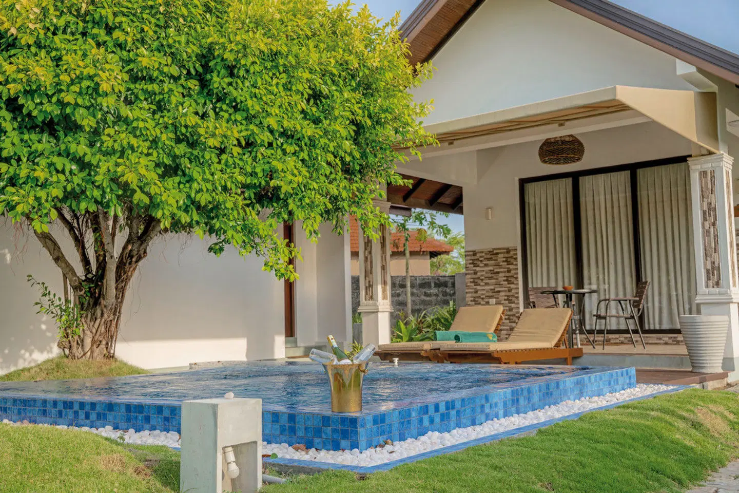 Uppuveli Beach by DSK EXTERIOR