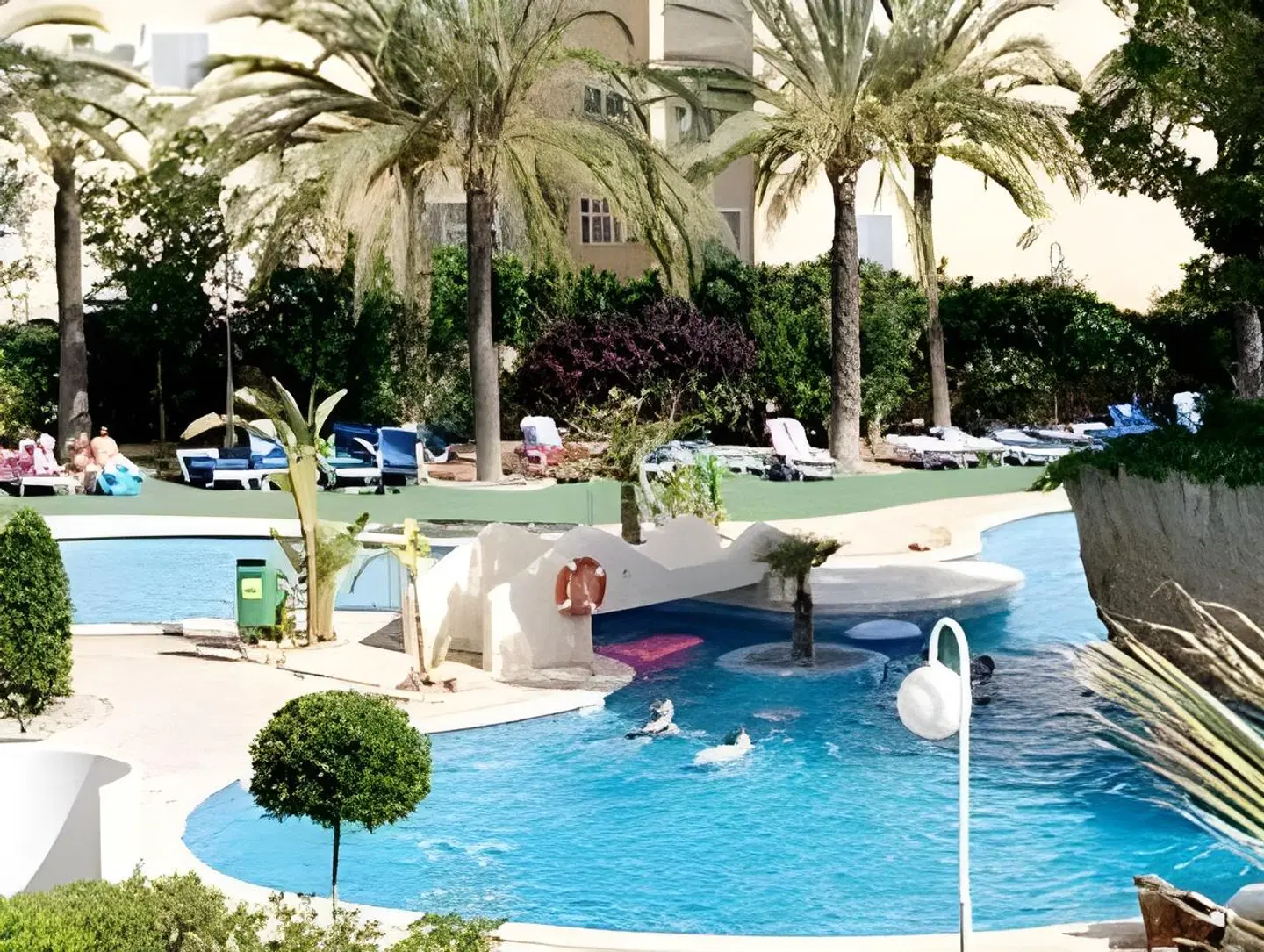 Plazamar Family Resort OUTDOOR_POOL