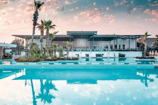 Paloma Orenda OUTDOOR_POOL