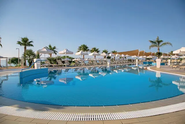 Asterias Beach OUTDOOR_POOL